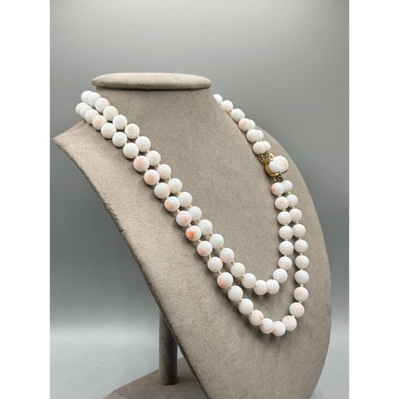 Signed TRIFARI Faux Angel Skin Coral Necklace Glass Beads Hand Knotted Strand - Picture 9 of 13